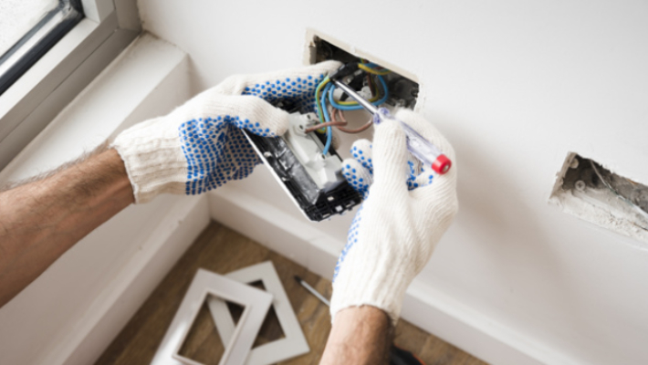 Sockets/Cabling (Internet, Telephone...)